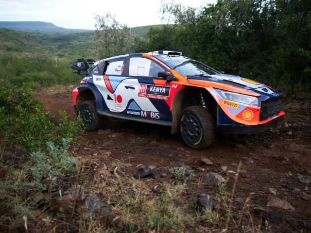 Puncte importante pentru Hyundai Motorsport in Raliul Safari Kenya - 710cd434-0662-aea9-9827-d2546ed26899 (1).jpg