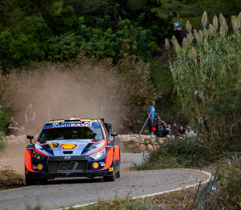 Hyundai Motorsport si Thierry Neuville - locul secund in Raliul Spaniei