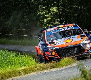 Debut spectaculos pentru Hyundai Motorsport la Raliul Ypres