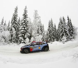 Hyundai Motorsport si Thierry Neuville au impus ritmul in prima zi din Raliul Suediei