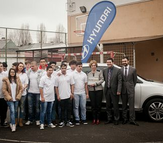 Hyundai a oferit un autovehicul ix35 pentru studiu Colegiului Tehnic Mecanic Grivita