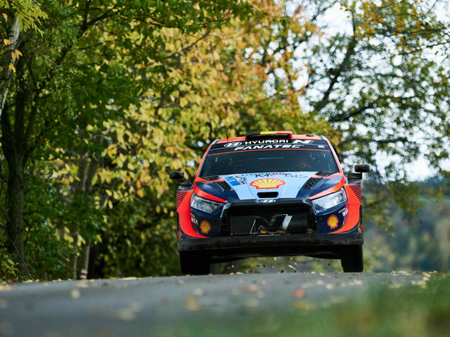 Hyundai Motorsport se afla pe podium, dupa prima zi din Raliul Europei Centrale - 7795a2ab-191c-c86c-04e0-0f333ef29d69.jpg