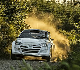 Hyundai i20 WRC a efectuat primul test pe macadam