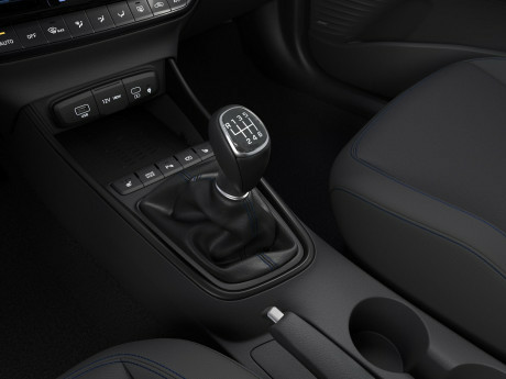 6-speed manual transmission.